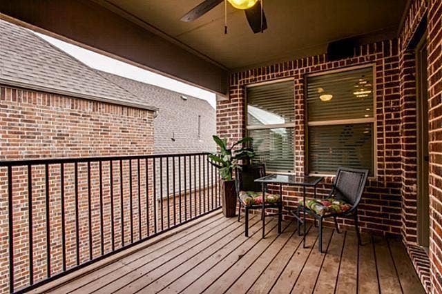 817 Deer Ridge Trail, McKinney, TX 75072 pvt upper balcony on second floor