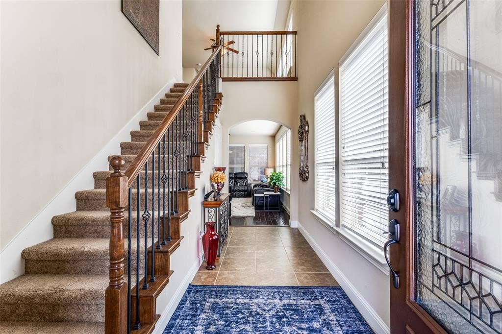 817 Deer Ridge Trail, McKinney, TX 75072 Front 2 story Entry