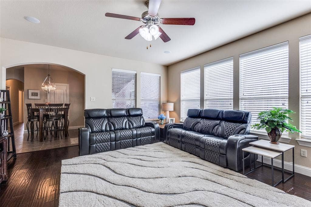 817 Deer Ridge Trail, McKinney, TX 75072 Wall of windows overlooks the side patio and super private