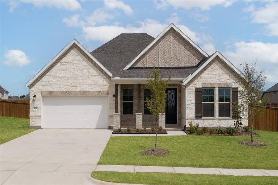 Property photo for 815 Anthem Lane, Forney, TX