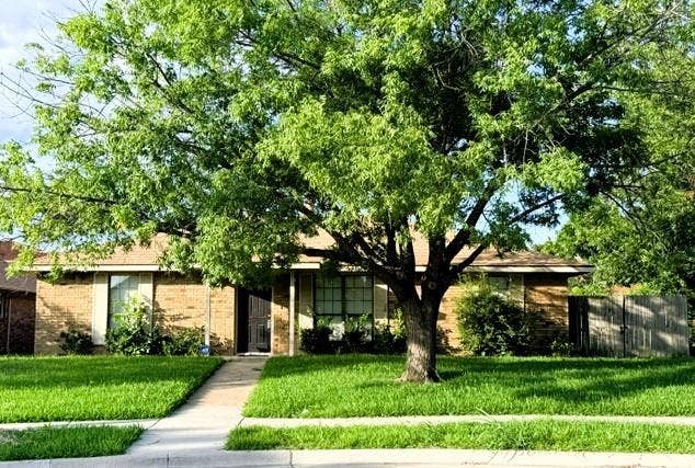 Property photo for 4942 Avalon Drive, Garland, TX