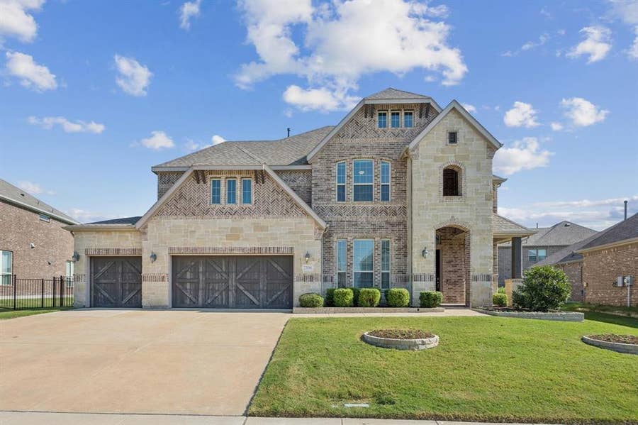 Property photo for 2306 Lamberth Court, Heath, TX