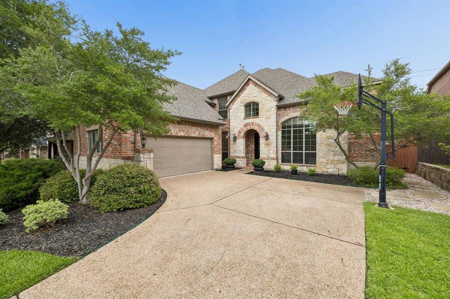 Property photo for 8709 Herns Meadow Lane, McKinney, TX