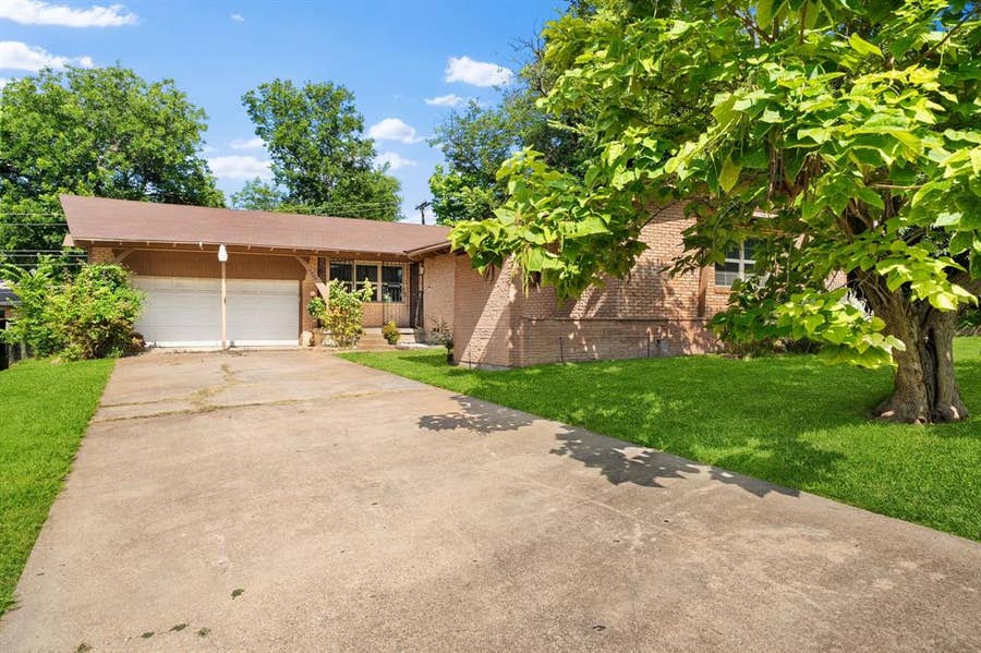 Property photo for 5420 Sonata Lane, Dallas, TX