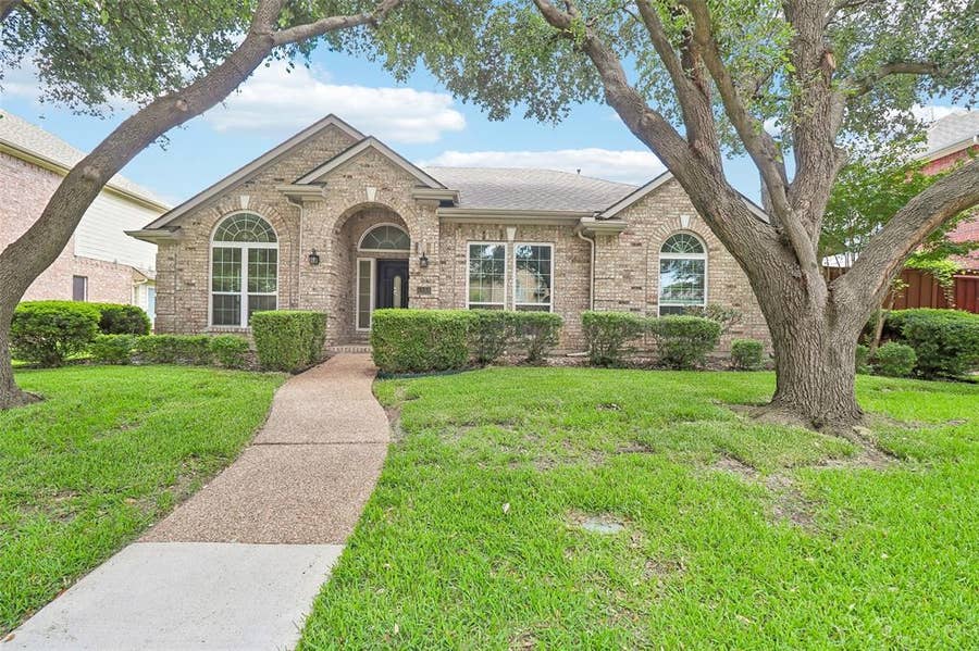 Property photo for 6868 Baird Drive, Plano, TX