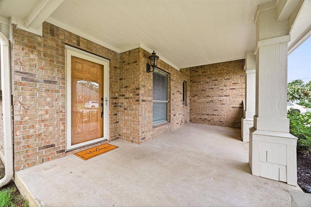 6532 Fairview Drive, Watauga, TX 76148 Inviting Covered Front Porch!