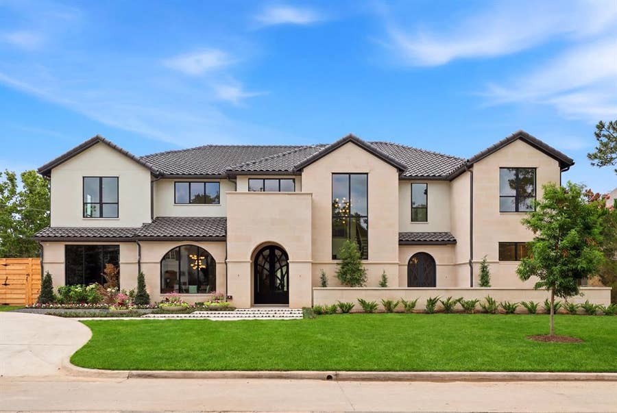 Property photo for 6616 Prestonshire Lane, Dallas, TX