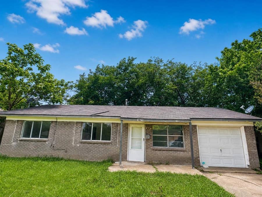 Property photo for 1021 Irene Drive, Mesquite, TX