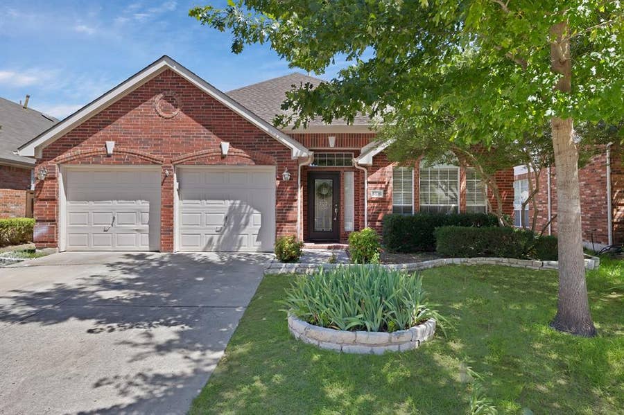 Property photo for 5516 Broken Bend Drive, McKinney, TX