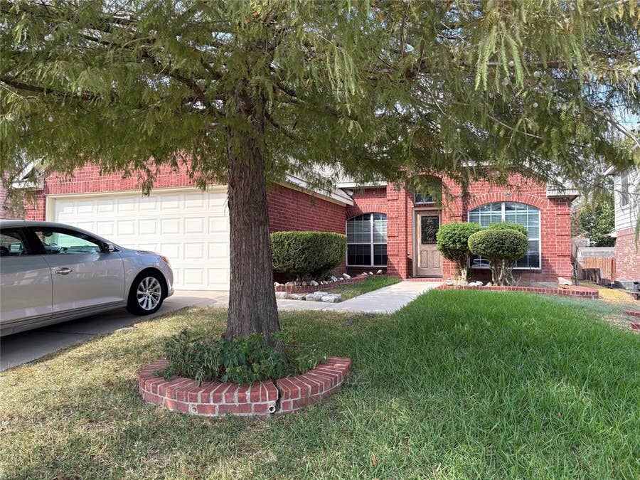 Property photo for 5013 Skymeadow Drive, Fort Worth, TX