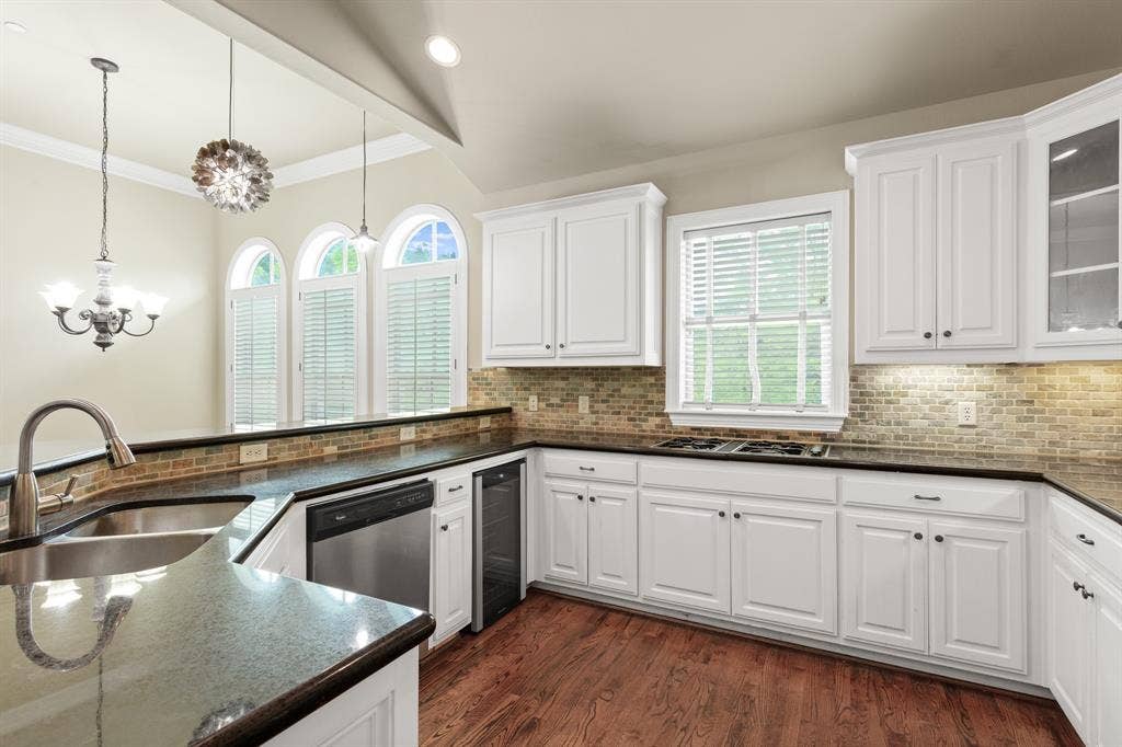 Kitchen, SS Appliances