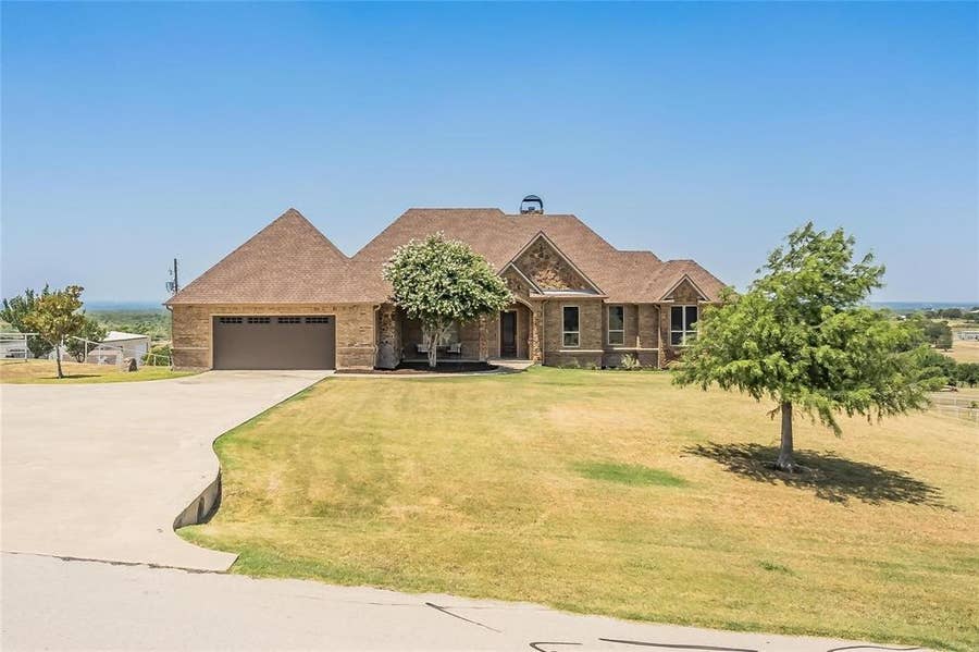 Property photo for 11525 Eagle Vista Drive, Fort Worth, TX