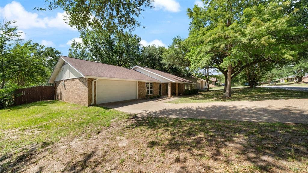 110 Linda Lane, Athens, TX 75751 110 Linda Lane, Athens, TX 75751