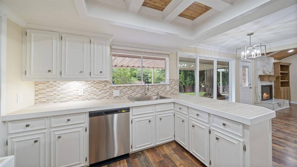 110 Linda Lane, Athens, TX 75751 110 Linda Lane, Athens, TX 75751