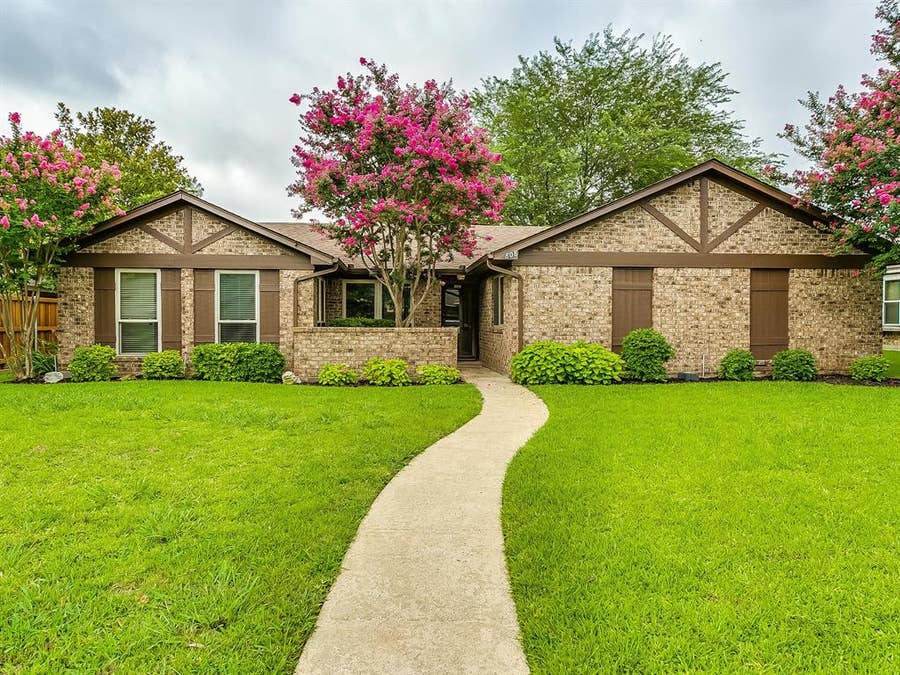 Property photo for 808 Sandhurst Drive, Plano, TX