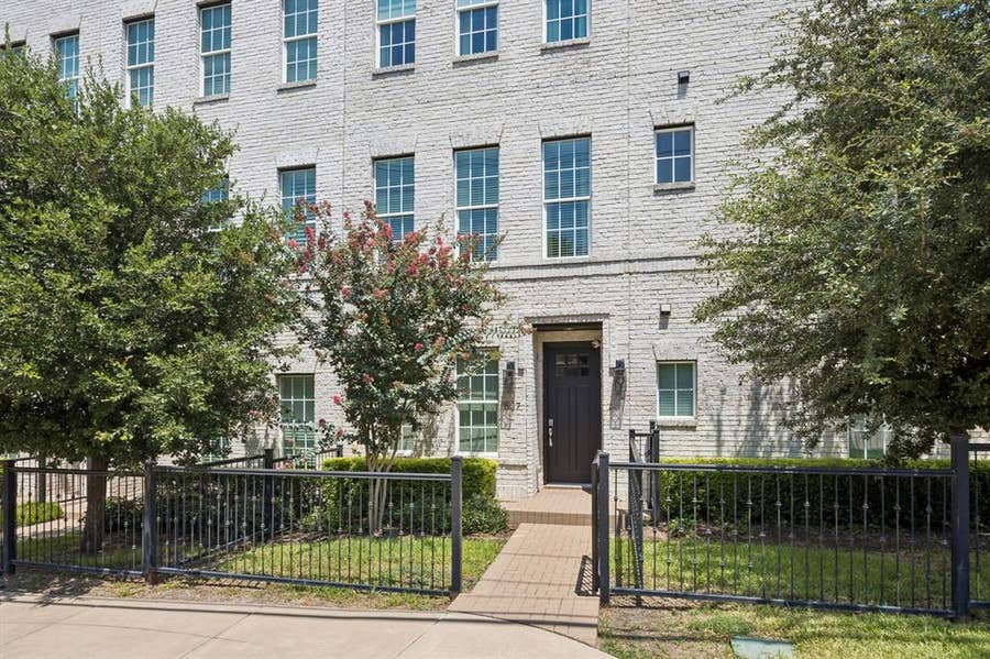 Property photo for 7333 Valley View Lane, #807, Dallas, TX