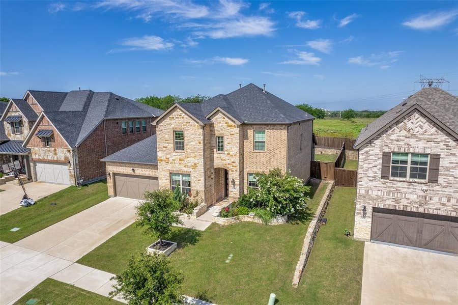 Property photo for 16931 Maple Bend Drive, Frisco, TX
