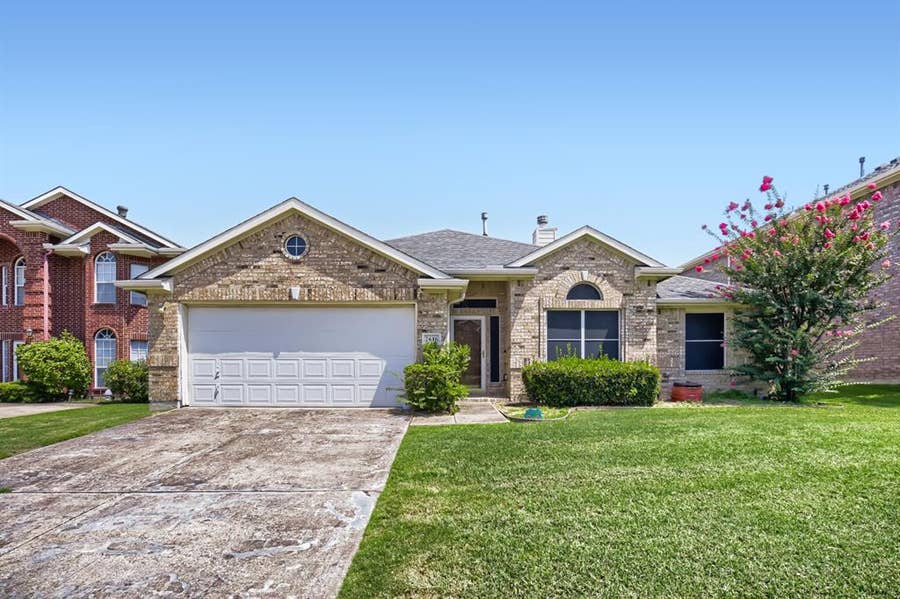 Property photo for 2616 Cantura Drive, Mesquite, TX