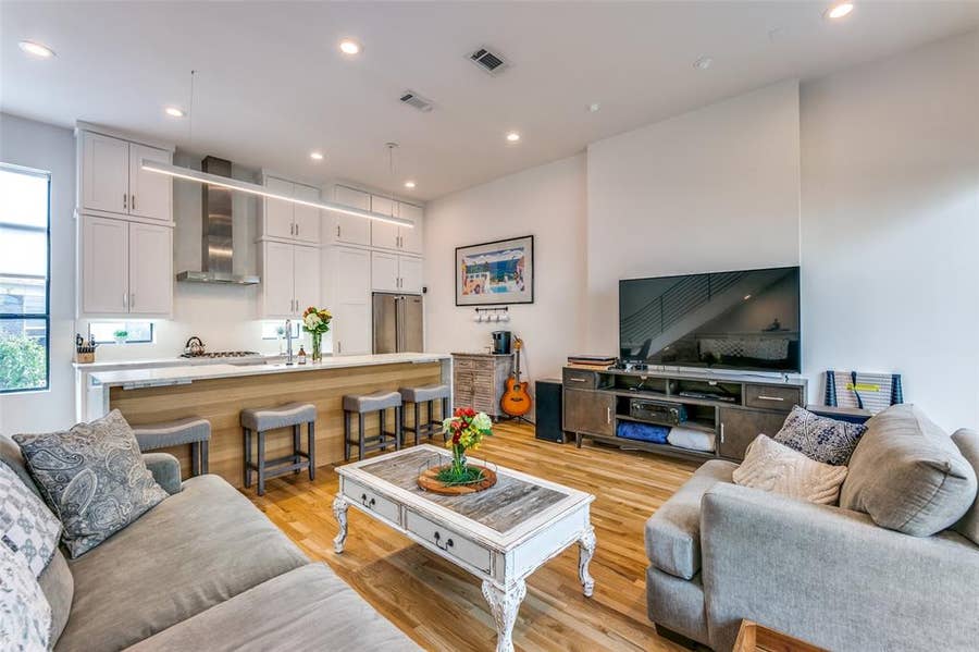 Property photo for 1839 Summit Avenue, #3, Dallas, TX