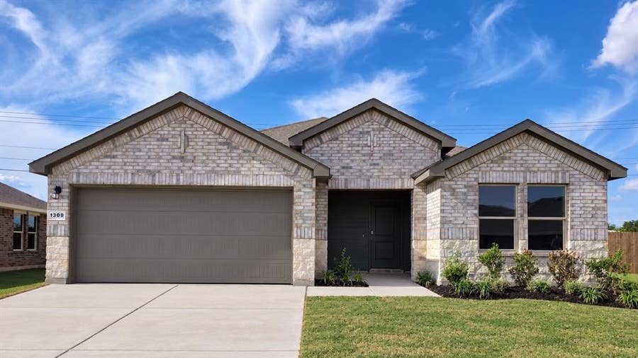 Property photo for 1300 BRISTOL Way, Granbury, TX