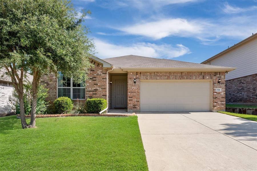 Property photo for 5709 Del Rey Drive, Denton, TX