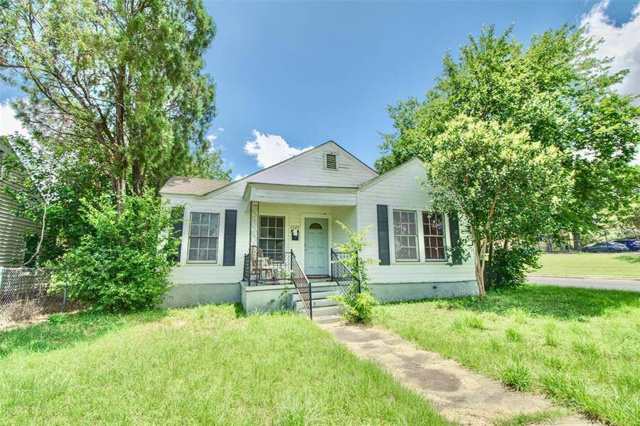 Property photo for 2224 Live Oak Avenue, Waco, TX