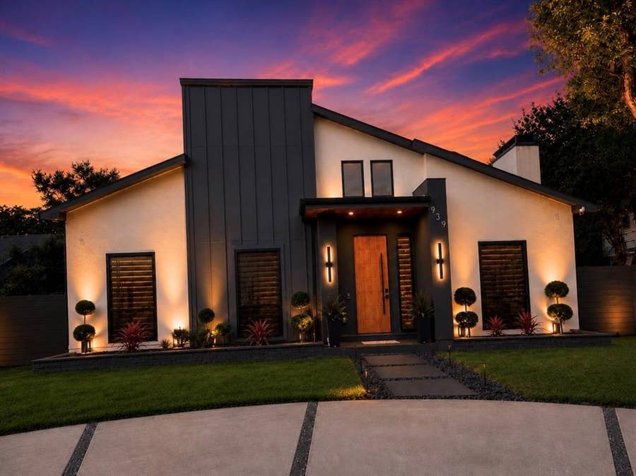 Property photo for 939 N Buckner Boulevard, Dallas, TX