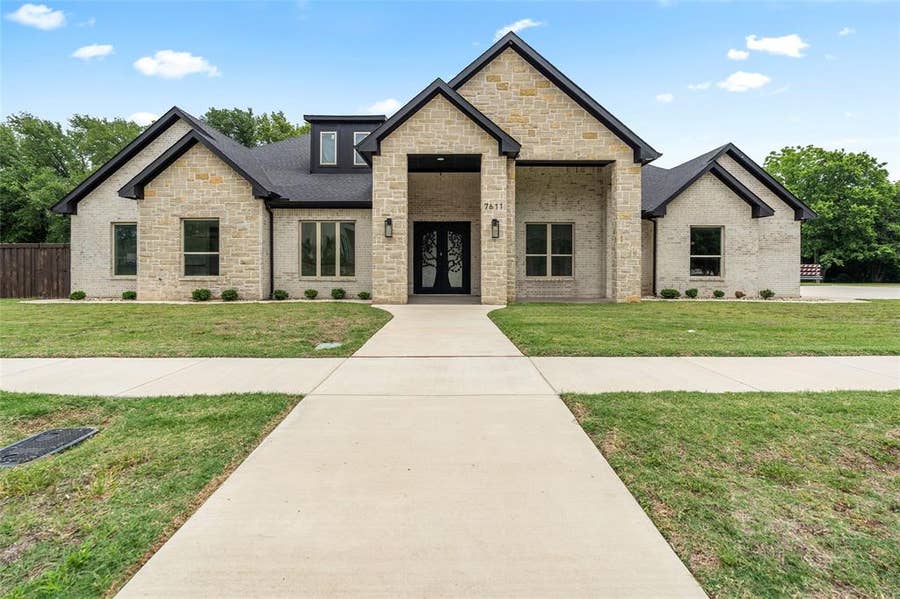 Property photo for 7611 Awadi Court, Arlington, TX