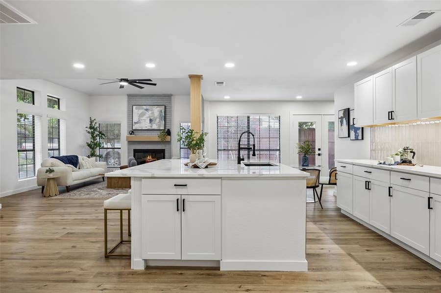 Property photo for 6214 Berthoud Pass, Dallas, TX