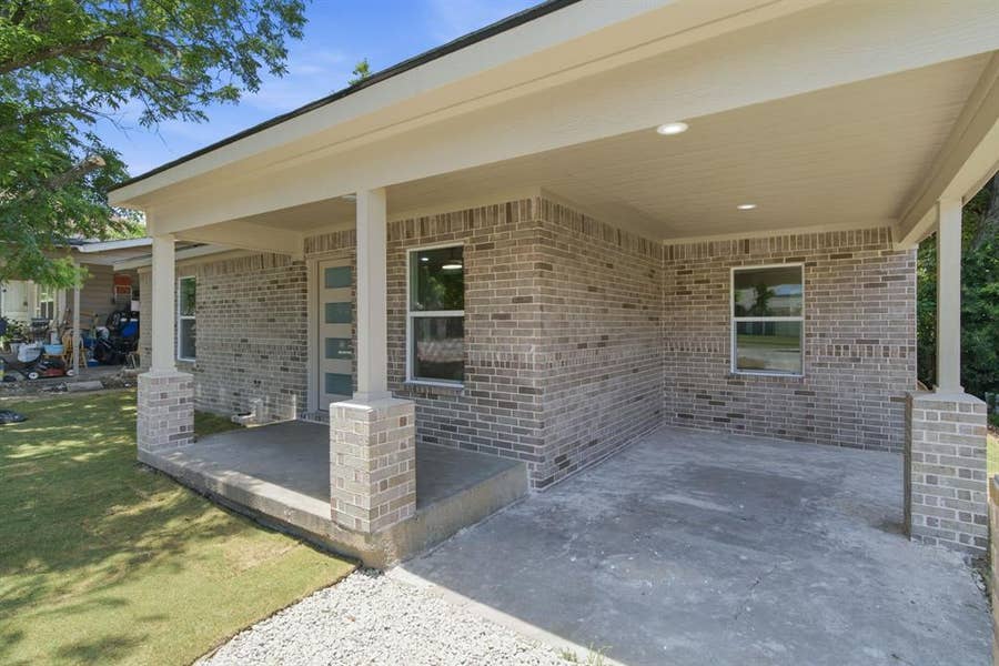 Property photo for 5610 Calloway Street, Sansom Park, TX