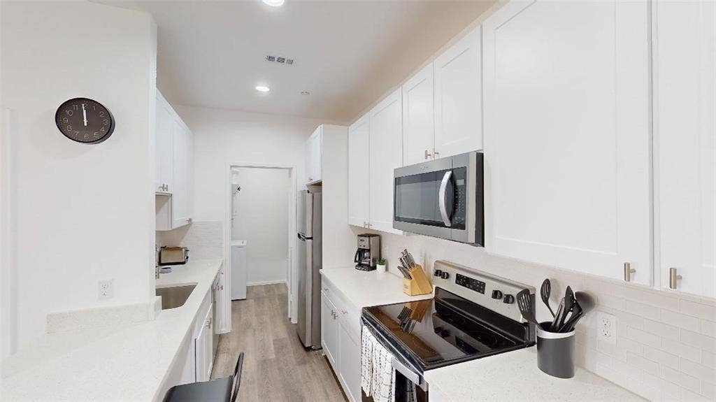 3235 Dallas Street, #1207, Dallas, TX 75210 3235 Dallas Street, #1207, Dallas, TX 75210