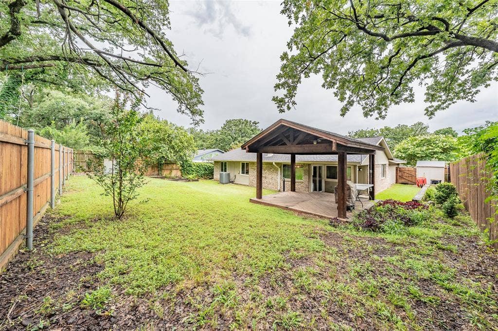 303 Shelmar Drive, Euless, TX 76039 303 Shelmar Drive, Euless, TX 76039