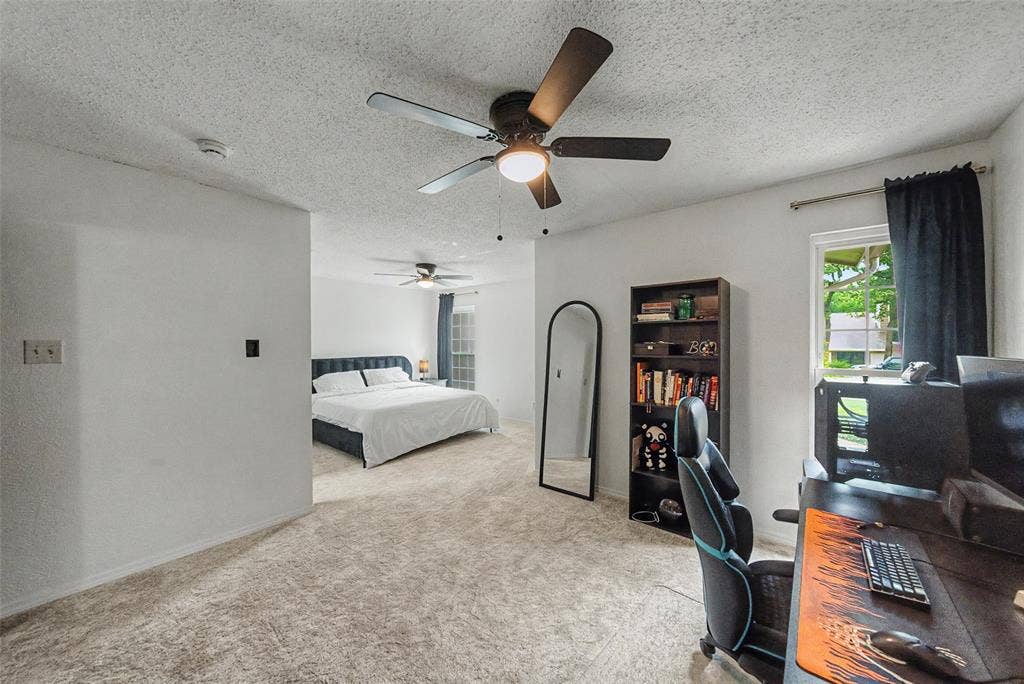 303 Shelmar Drive, Euless, TX 76039 303 Shelmar Drive, Euless, TX 76039