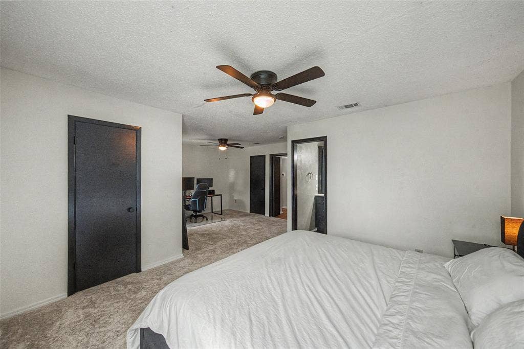 303 Shelmar Drive, Euless, TX 76039 303 Shelmar Drive, Euless, TX 76039