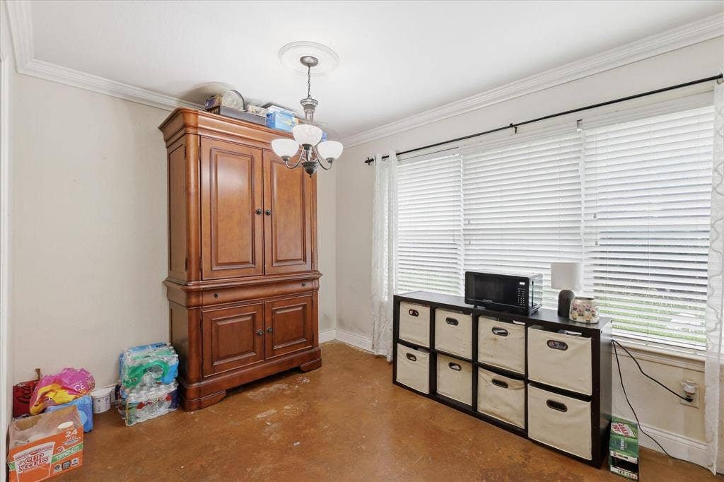 5002 Bayberry Drive, Arlington, TX 76017