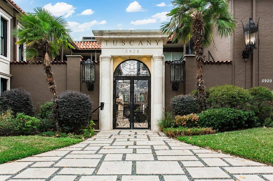 Property photo for 5904 Sandhurst Lane, #246, Dallas, TX