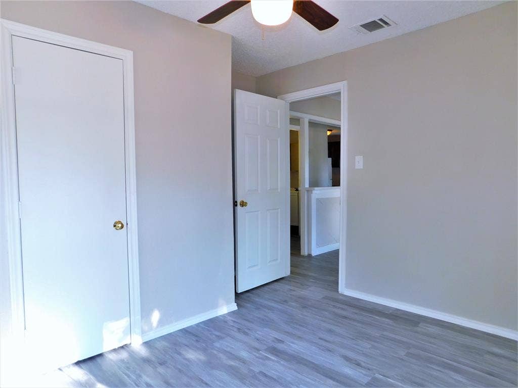 1014 Peak Street, Denton, TX 76201 1014 Peak Street, Denton, TX 76201