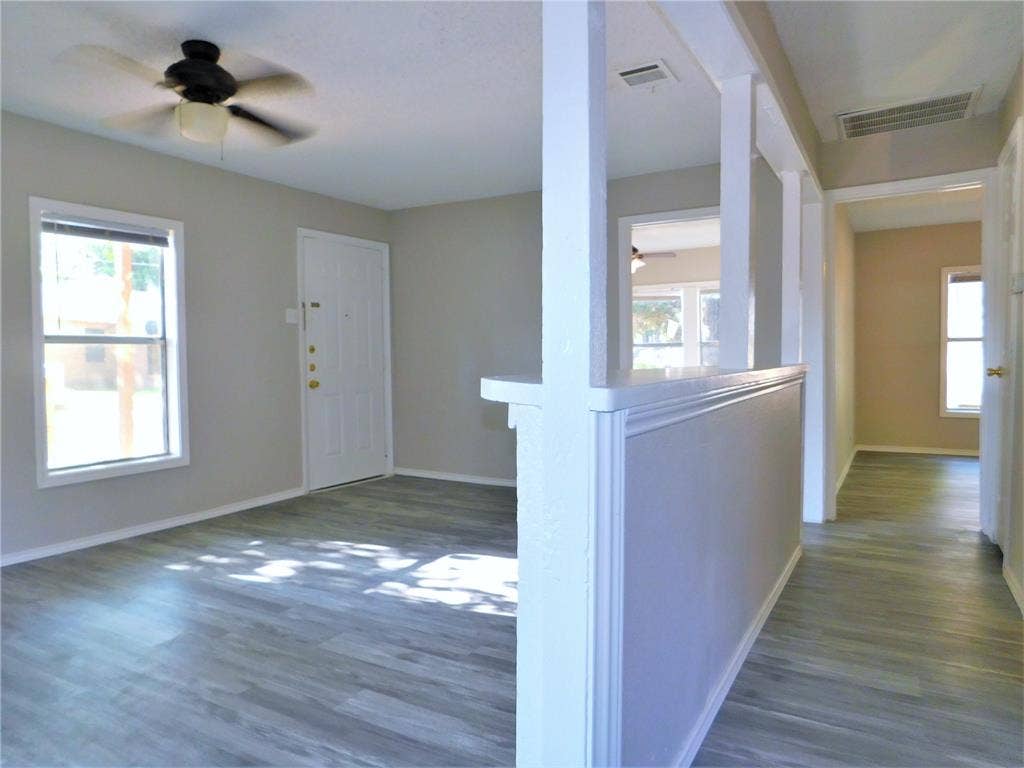 1014 Peak Street, Denton, TX 76201 1014 Peak Street, Denton, TX 76201
