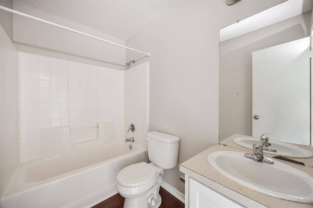 303 Kings Way Drive, #B, Mansfield, TX 76063 303 Kings Way Drive, #B, Mansfield, TX 76063