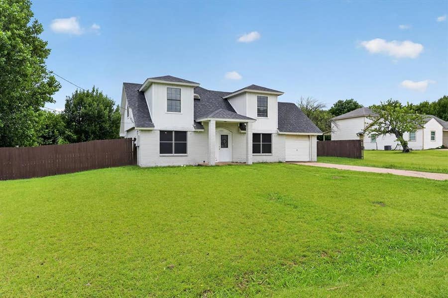 Property photo for 1626 Lyon Street, Lancaster, TX