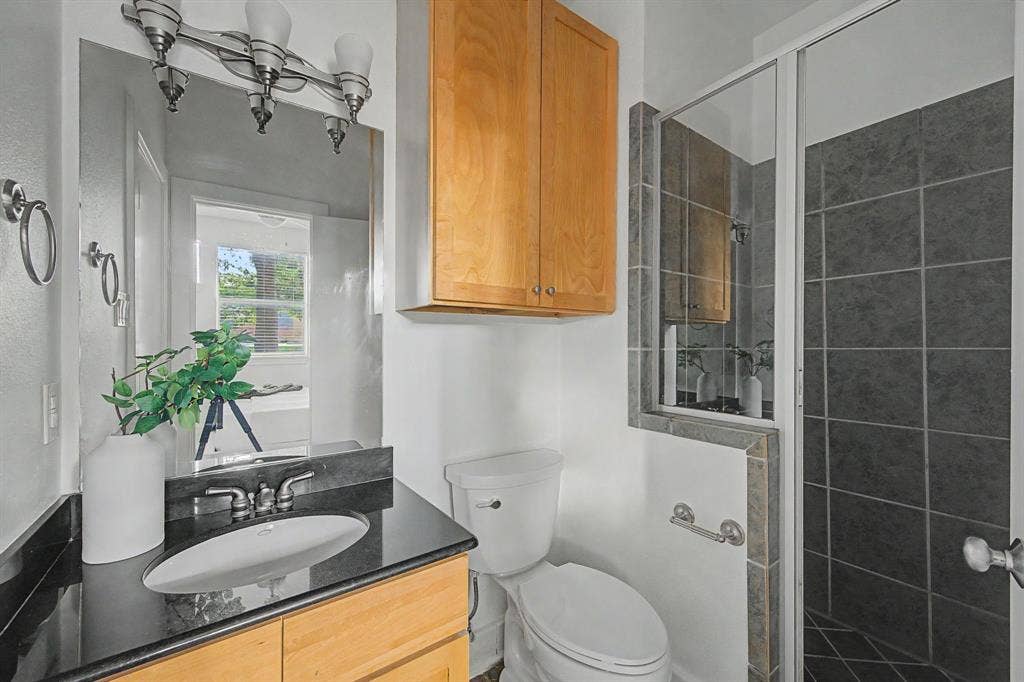 1st Floor Bathroom