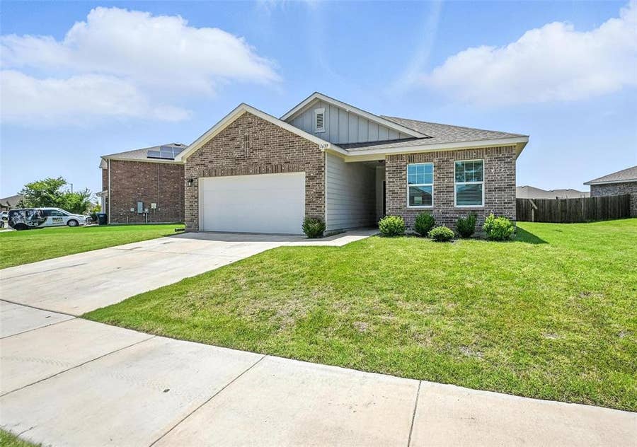 Property photo for 1637 Escondido Drive, Fort Worth, TX