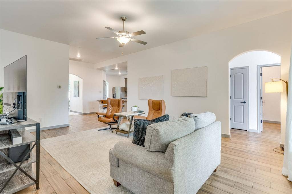 7529 Pleasant Oaks Street, Fort Worth, TX 76120 7529 Pleasant Oaks Street, Fort Worth, TX 76120