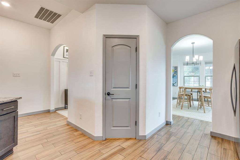 7529 Pleasant Oaks Street, Fort Worth, TX 76120 7529 Pleasant Oaks Street, Fort Worth, TX 76120