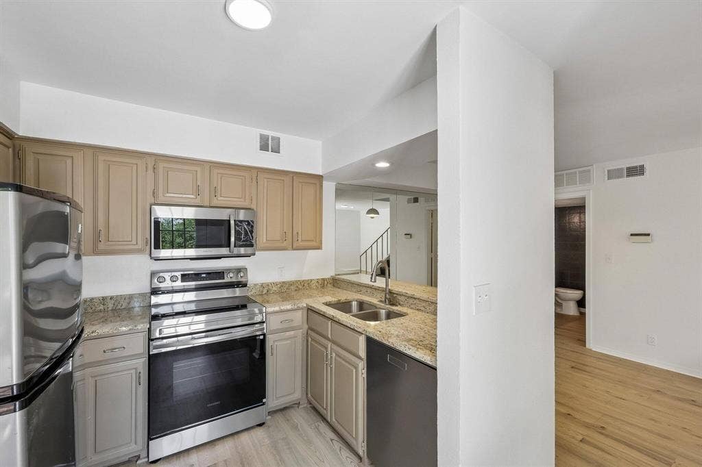 5200 Martel Avenue, #7D, Dallas, TX 75206 5200 Martel Avenue, #7D, Dallas, TX 75206