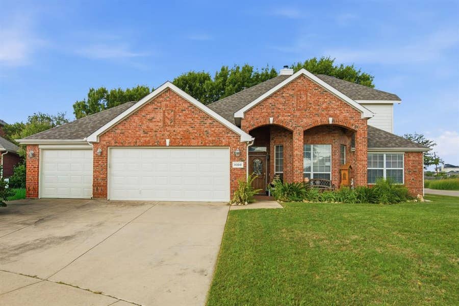 Property photo for 8100 Yucatan Court, Arlington, TX