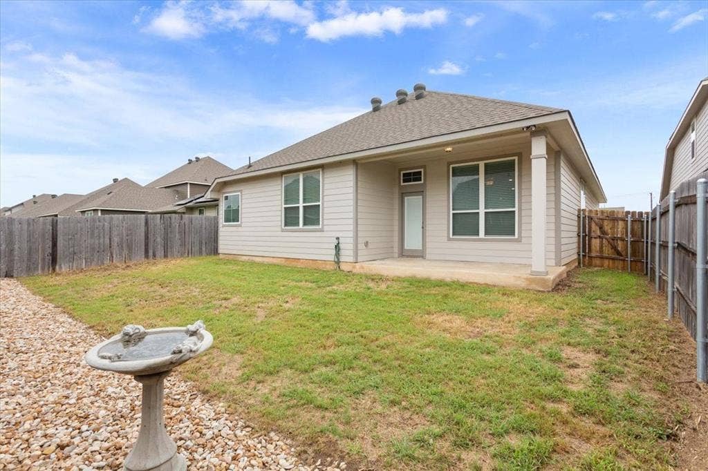3613 Beutel Road, Waco, TX 76655 3613 Beutel Road, Waco, TX 76655