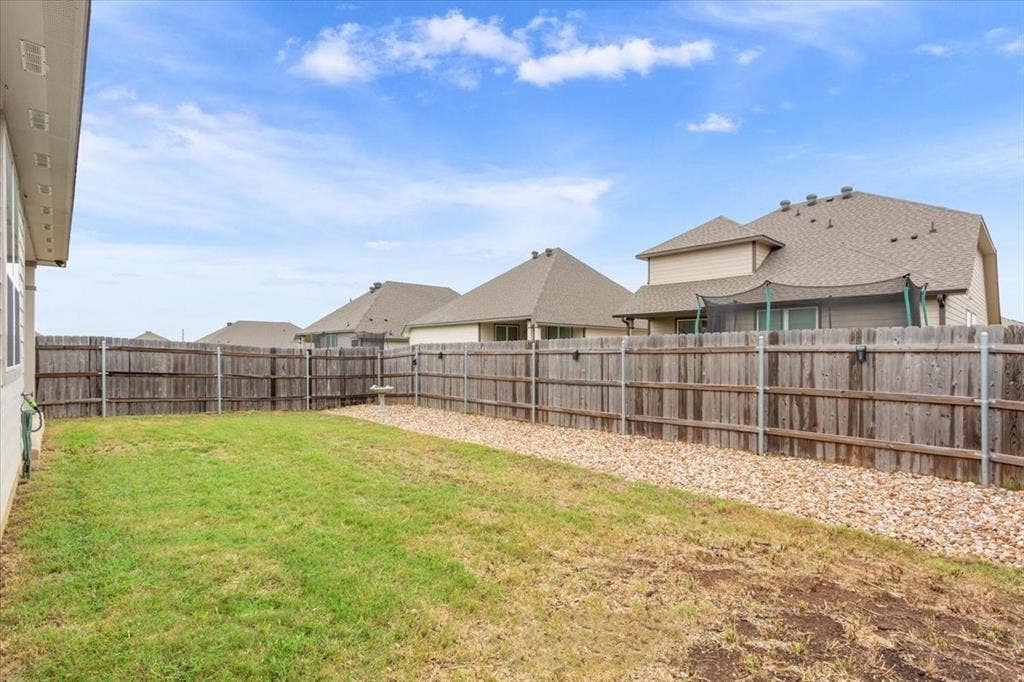 3613 Beutel Road, Waco, TX 76655 3613 Beutel Road, Waco, TX 76655