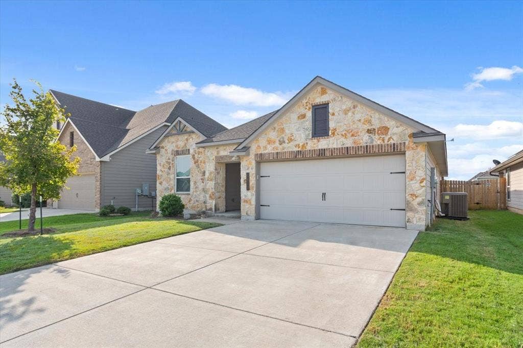 3613 Beutel Road, Waco, TX 76655 3613 Beutel Road, Waco, TX 76655