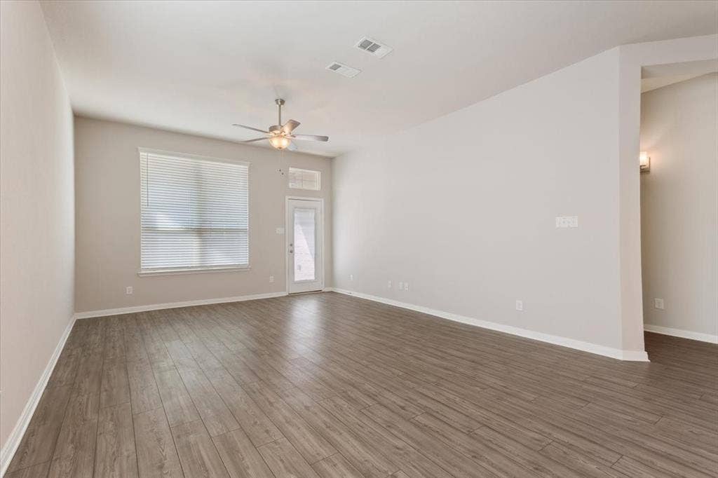 3613 Beutel Road, Waco, TX 76655 3613 Beutel Road, Waco, TX 76655